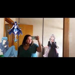 Meet your Posher, Julia